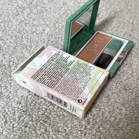 NEW Clinique Soft Pressed Powder Blusher #05 Chestnut Blush Full Size 7.6g HTF - Picture 3 of 4